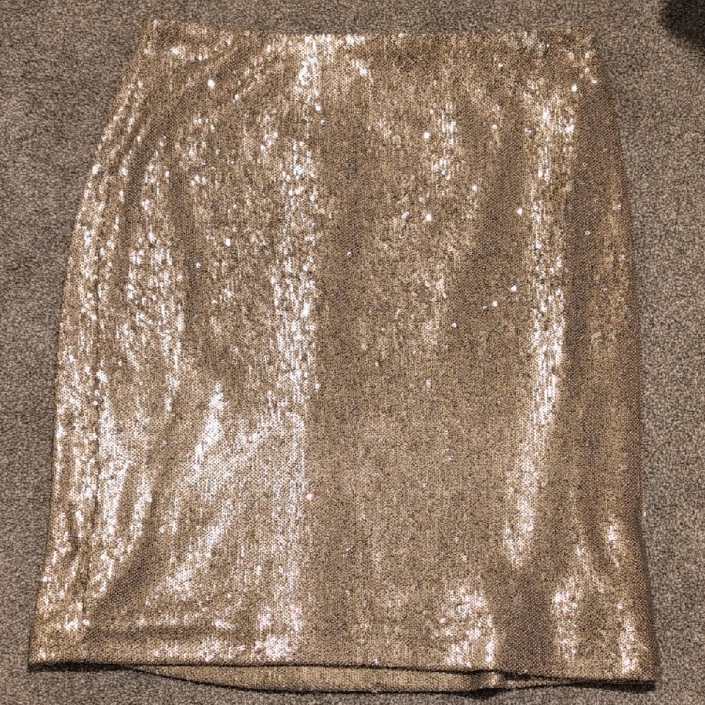 White House Black Market Gold Sequin Pencil Skirt